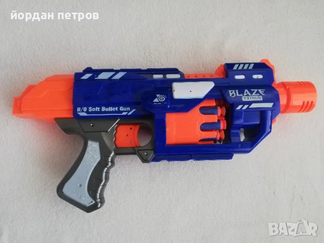 Продавам базука и 4 пистолета Nerf Fortnite, снимка 3 - Други - 48346779