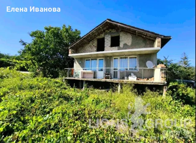 Двуетажна къща в м-т Добрева Чешма, снимка 11 - Къщи - 47130119