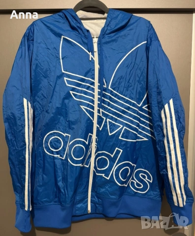 Ветроупорна яке. Оригинална Adidas. Добро състояние. Отговаря на размери M, L