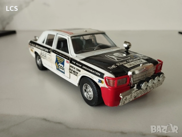 Bburago Mercedes 450 SEL Made in Italy Количка 1/24 