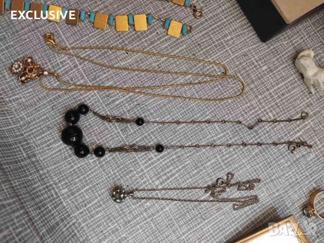 Куфар с бижута от англия! всичко по 10 лв!, снимка 7 - Бижутерийни комплекти - 52208412