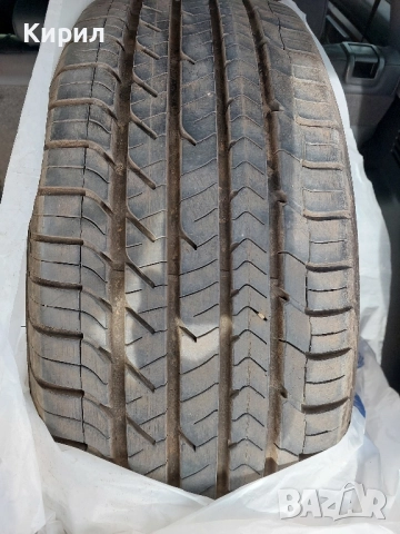 235/60 R18 Goodyear