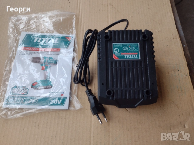 Зарядно винтоверт, снимка 7 - Винтоверти - 53980117