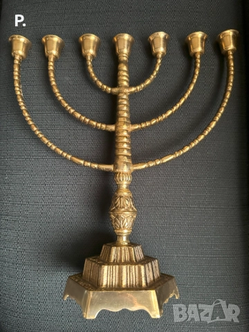 Бронзова менора 35,5 x 33 см.