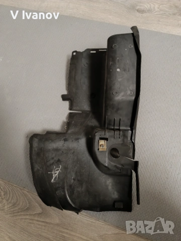 Преден десен панел Air Duct - Front Right BMW БМВ E63 E64 645ci, снимка 2 - Части - 53204864