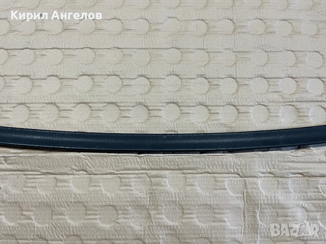 Лип за багажника на BMW E39 Седан, снимка 4 - Части - 53623410