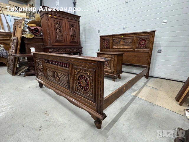 Спалня и едно нощтно шкафче от дъбов масив, снимка 3 - Спални и легла - 53730731