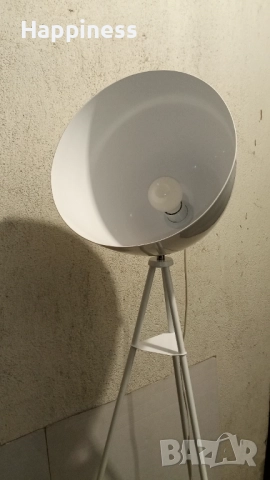 Висока Лампа - 154 см - метална , снимка 2 - Настолни лампи - 51583561