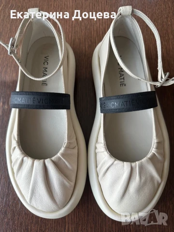 Обувки Vic Manie