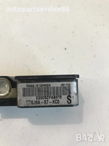 Сензор за катастрофа за Mazda 6 2.0DI (2005) GJ6A-57-KC0, снимка 2 - Части - 53713936