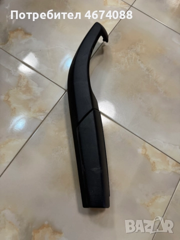 Външна част на дръжката на предна дясна врата на Ауди Audi A8 D4 4H само за 100лв. 4H1867166