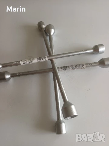 ключ кръстачка за джанти, снимка 3 - Ключове - 51370291