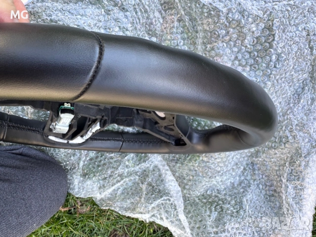 Волан с подгрев и вибрация BMW G20 2022, снимка 6 - Части - 53835893