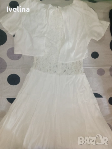 Бяла рокля Bik bok с къс ръкав и ефирен гръб, снимка 2 - Рокли - 53401848