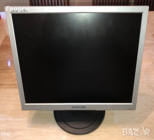 Монитор Samsung 17", снимка 2 - Работни компютри - 54037959