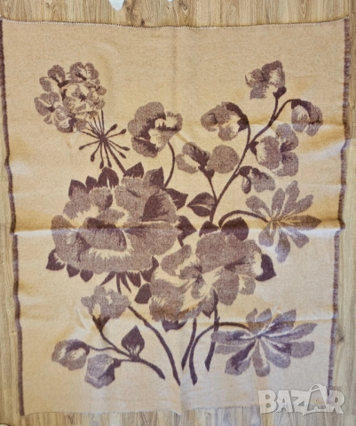 Ново вълнено одеало 190/160, снимка 2 - Олекотени завивки и одеяла - 51785960