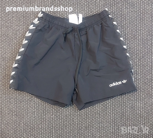 Adidas шорти дамски S 