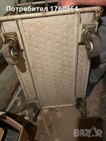 Транспортна метална складова количка 