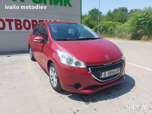 Peugeot 208 1.2 бензин 82к.с  2013г., снимка 3 - Автомобили и джипове - 50821475