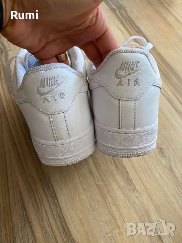 Оригинални кецове Nike Air Force 1 07 Triple White! 41 н, снимка 6 - Кецове - 46247732