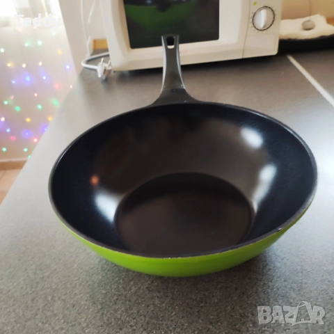 Голям дълбок тиган Ozeri с незалепващо керамично покритие, снимка 2 - Съдове за готвене - 51830593