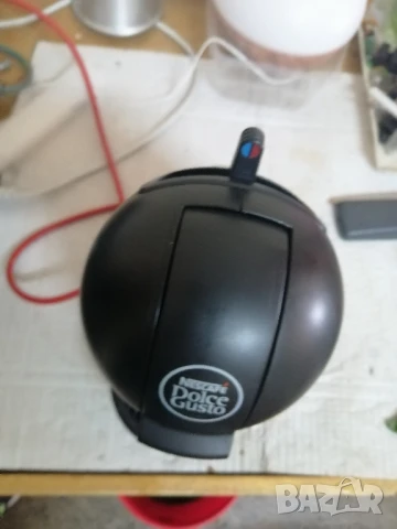Кафемашина за капсули Dolce Gusto , снимка 9 - Кафемашини - 50661533