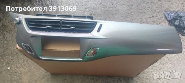 Продавам оригинална лайсна с въздуховоди и бутони за Ситроен Ц3 2013г., снимка 1 - Аксесоари и консумативи - 46453057