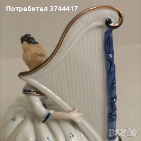 РЯДКА НАХОДКА АНТИЧНА ПОРЦЕЛАНОВА СТАТУЕТКА Vintage Dresden Lace Doll МОМИЧЕТО КОЕТО СВИРИ НА АРФА , снимка 14 - Статуетки - 46189131