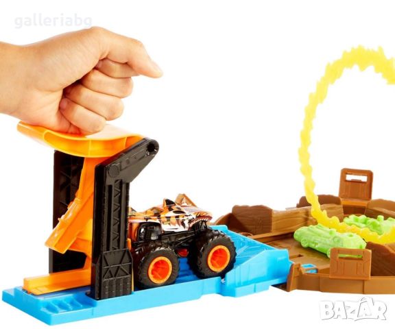 Hot Wheels - Голямо бъги Monster Trucks, комплект автомобилна гума с едно бъги и една количка, снимка 3 - Коли, камиони, мотори, писти - 45149970