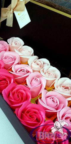 Подаръчна кутия с 18 ароматни сапунени рози, снимка 2 - Декорация за дома - 46395542