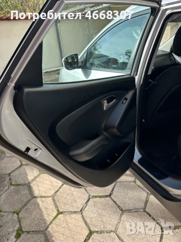 Hyundai IX35 1.7 CRDE, снимка 4 - Автомобили и джипове - 52649052