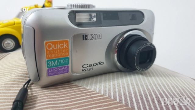 фотоапарат Ricoh Caplio RR30, снимка 2 - Фотоапарати - 52550381