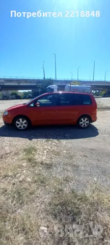 VW Touran, снимка 3 - Автомобили и джипове - 47638416