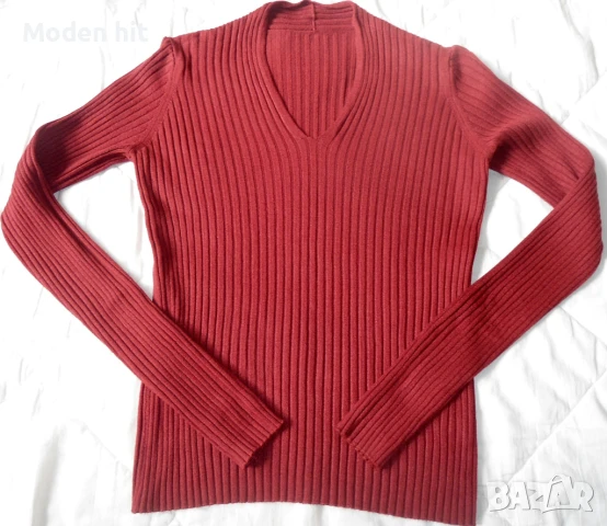 Пуловер цвят бордо