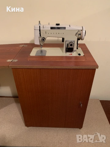 Продавам домашна шевна машина Lucznik