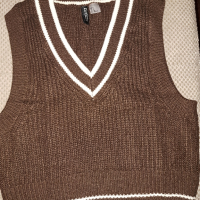 Пуловер без ръкави H&M Divided S, снимка 1 - Блузи с дълъг ръкав и пуловери - 45040203