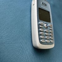 Ретро GSM Sony Ericsson T300, снимка 3 - Sony Ericsson - 45746100
