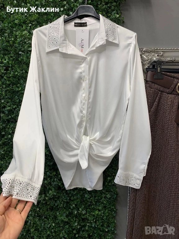 Бяла сатенена риза с камъчета , снимка 1