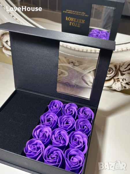 Подаръчна кутия с лилави сапунени рози, снимка 1