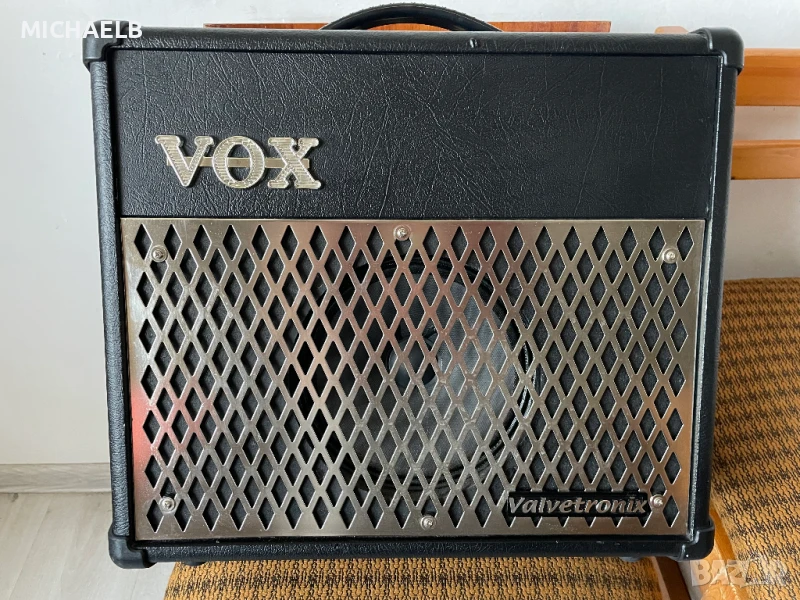 Продавам кубе за китара VOX VT-15, снимка 1