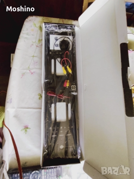 Камера за автомобил с поставка за номера, снимка 1