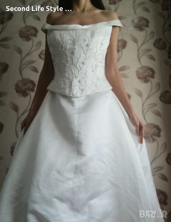 LA SPOSA дълга сватбена рокля с корсет и дълъг шлейф р-р L , снимка 1