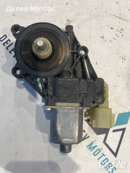 8A61-14553-B моторче за предно дясно ел. стъкло от Ford Fiesta 1.25, снимка 1