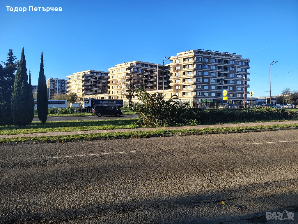 Предлагам обзаведена стая за нощувки в нова сграда, снимка 1