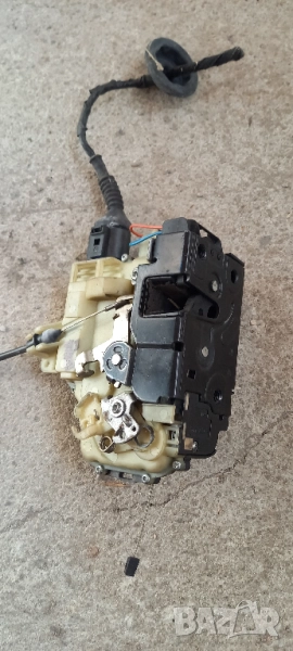 Брава предна лява врата Seat Ibiza III, снимка 1