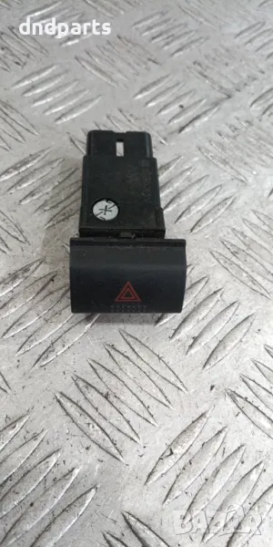 Бутон аварийни светлини Toyota Avensis 2001г.	, снимка 1