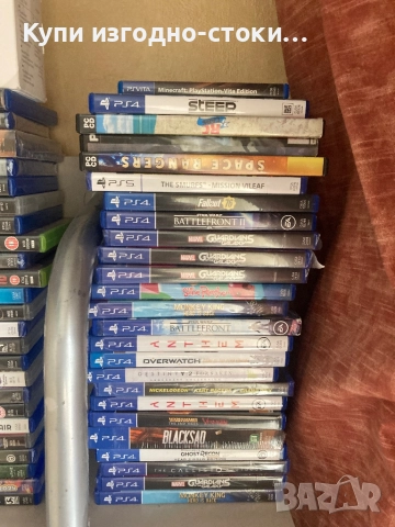 Различни игри и джойстик PS5