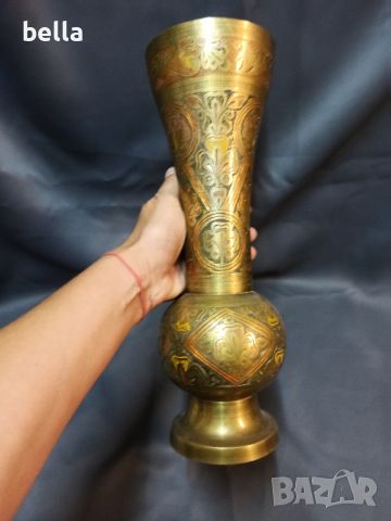 Бронзова висока 30 см ваза ,цветни ръчно гравирани орнаменти., снимка 2 - Антикварни и старинни предмети - 46184131