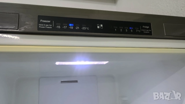 хладилник с фризер Samsung inverter, снимка 9 - Хладилници - 53399213