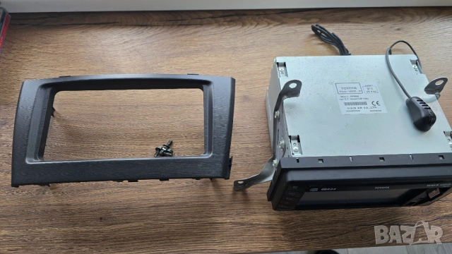 Оригинална Мултимедия/навигация Тойота TNS510, снимка 3 - Аксесоари и консумативи - 53292621